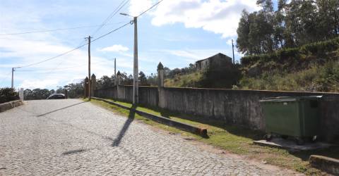 Lote de Terreno  Venda em Lustosa e Barrosas (Santo Estêvão),Lousada