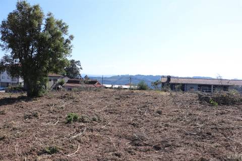 Lote de Terreno  Venda em Lustosa e Barrosas (Santo Estêvão),Lousada