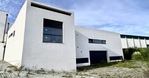 Pavilhão  Venda em Esgueira,Aveiro