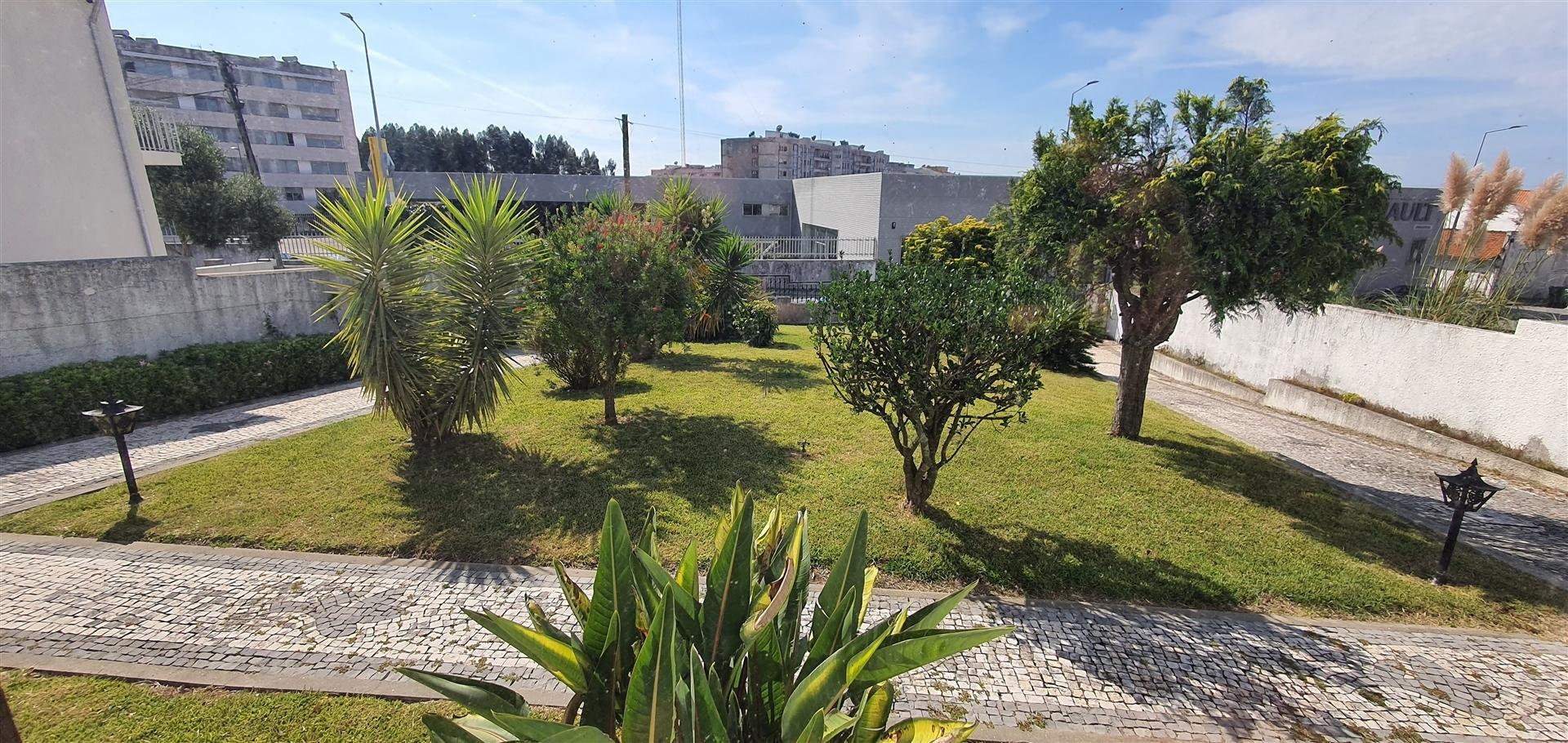 FANTÁSTICA QUINTINHA NO CENTRO DE VILA NOVA DE GAIA!