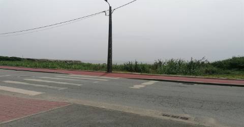 Terreno junto à Praia