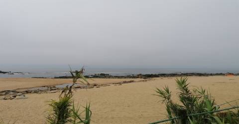 Terreno junto à Praia