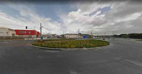 Loja comercial com 82 m2 com montra e boa visibilidade. Póvoa de Varzim &#124; Nova Imobiliária