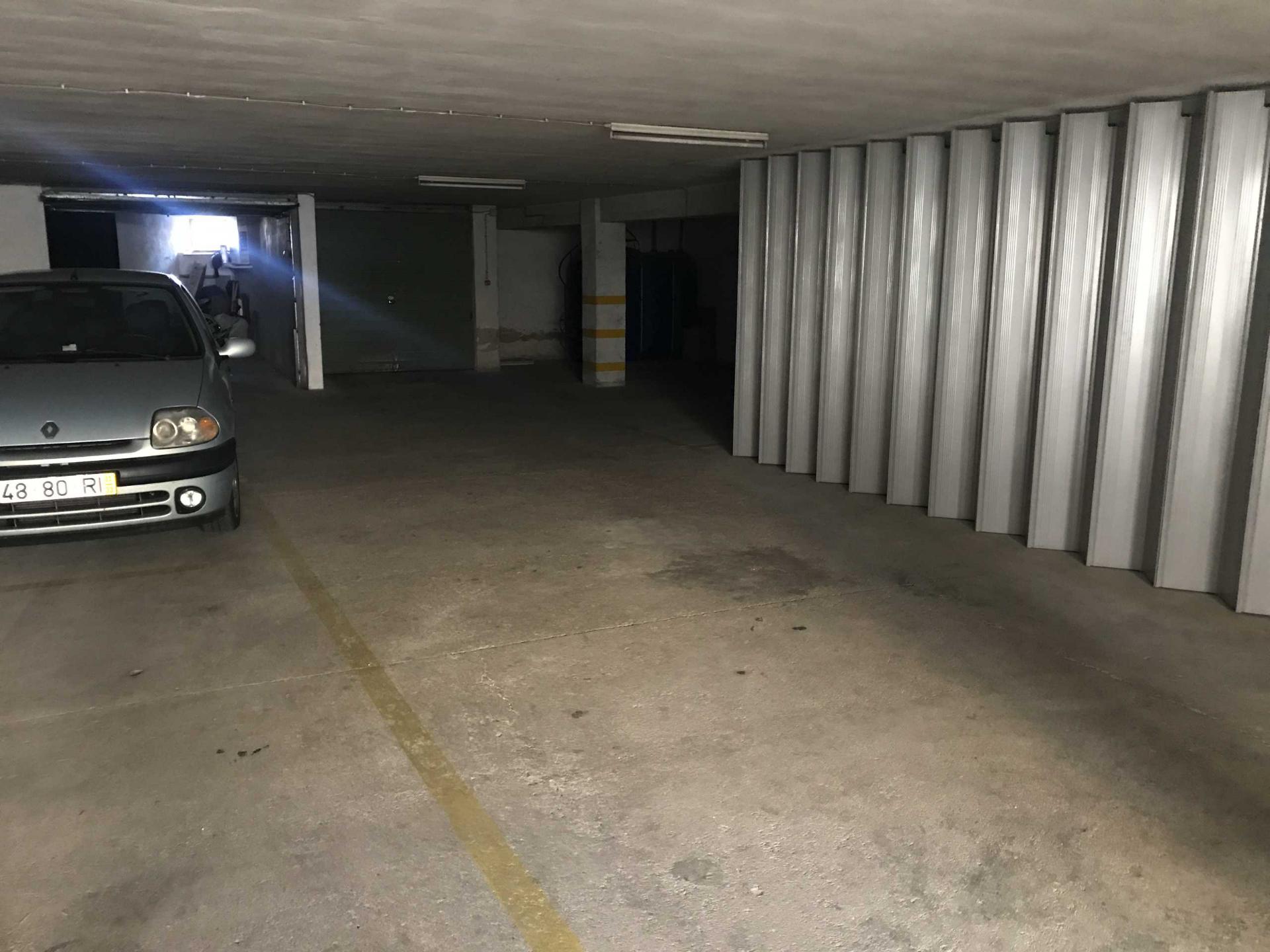 Garagem  Venda em Póvoa de Varzim, Beiriz e Argivai,Póvoa de Varzim