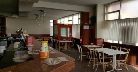 Loja com 298 m2 próximo da praia para restauração. Póvoa de Varzim &#124; Nova Imobiliária