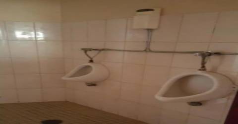 Loja com 298 m2 próximo da praia para restauração. Póvoa de Varzim &#124; Nova Imobiliária