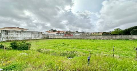 Lote de Terreno  Venda em Castêlo da Maia,Maia