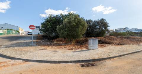 Moradia T3 com piscina, Lagoa (Algarve)