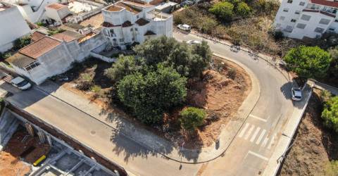 Moradia T3 com piscina, Lagoa (Algarve)