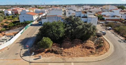 Moradia T3 com piscina, Lagoa (Algarve)