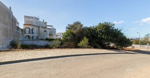 Moradia T3 com piscina, Lagoa (Algarve)