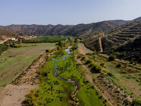 Moradia e Terrenos, Alferce, Monchique, silves,Algarve