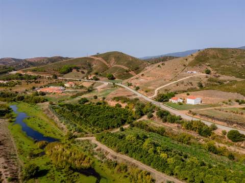 Moradia e Terrenos, Alferce, Monchique, silves,Algarve