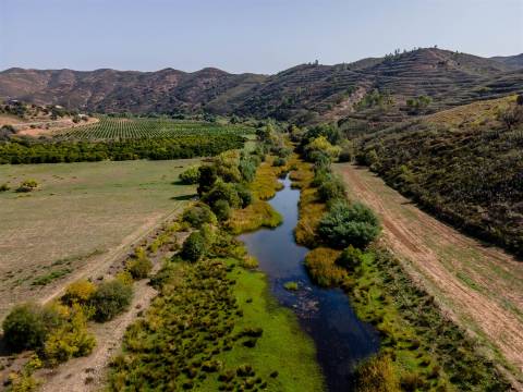Moradia e Terrenos, Alferce, Monchique, silves,Algarve