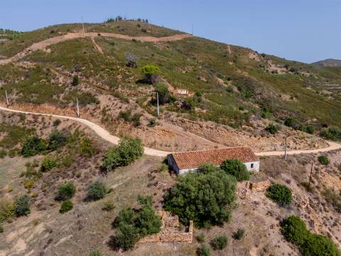 Moradia e Terrenos, Alferce, Monchique, silves,Algarve