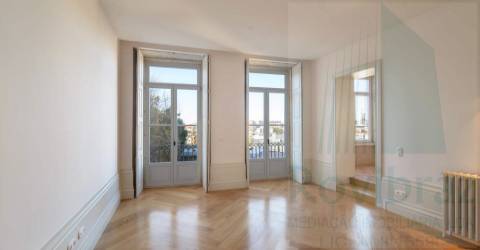 Apartamento T4 Venda em Cedofeita, Santo Ildefonso, Sé, Miragaia, São Nicolau e Vitória,Porto