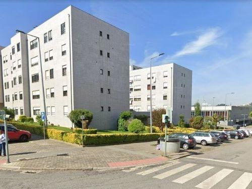 Apartamento T3 junto ao Continente de Avintes