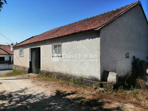 Armazém  Venda em Silgueiros,Viseu