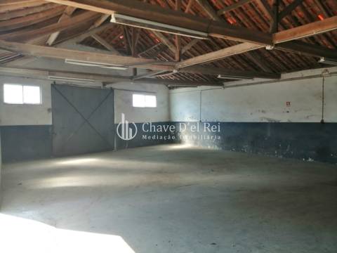 Armazém  Venda em Silgueiros,Viseu