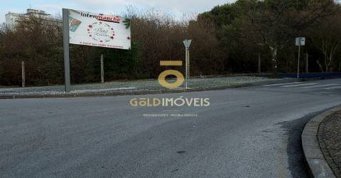 Terreno Para Construção  Venda em Oliveira de Azeméis, Santiago de Riba-Ul, Ul, Macinhata da Seixa e Madail,Oliveira de Azeméis