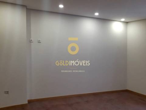 Moradia T4 Venda em Pinheiro da Bemposta, Travanca e Palmaz,Oliveira de Azeméis