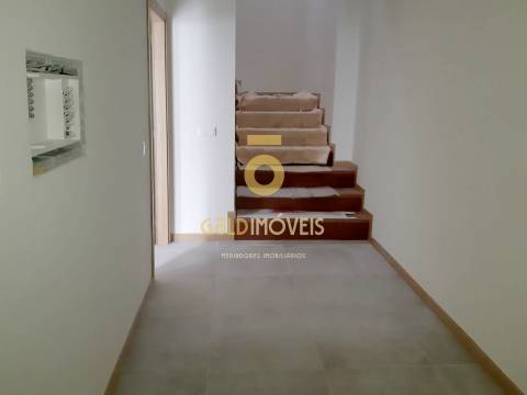 Moradia T4 Venda em Pinheiro da Bemposta, Travanca e Palmaz,Oliveira de Azeméis