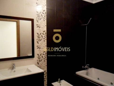 Moradia T3 Venda em Duas Igrejas,Paredes