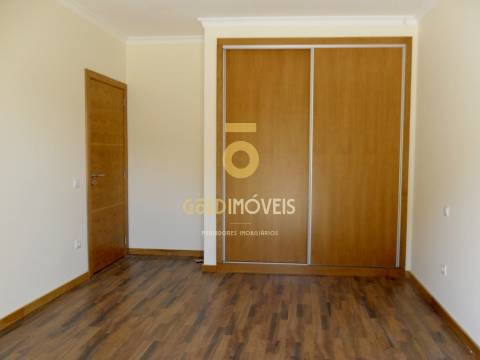 Moradia T3 Venda em Duas Igrejas,Paredes