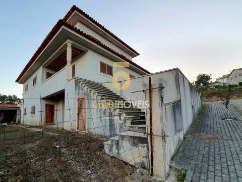 Terreno Para Construção  Venda em Figueiró (Santiago e Santa Cristina),Amarante