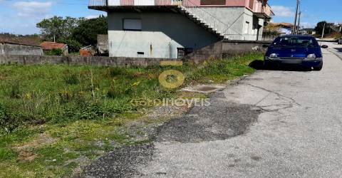 Terreno Urbano  Venda em Oliveira de Azeméis, Santiago de Riba-Ul, Ul, Macinhata da Seixa e Madail,Oliveira de Azeméis