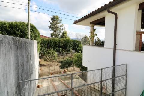 Moradia T5 Venda em Esqueiros, Nevogilde e Travassós,Vila Verde