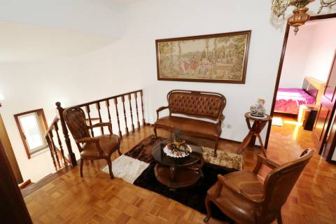 Moradia T5 Venda em Esqueiros, Nevogilde e Travassós,Vila Verde