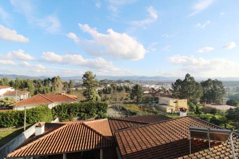 Moradia T5 Venda em Esqueiros, Nevogilde e Travassós,Vila Verde