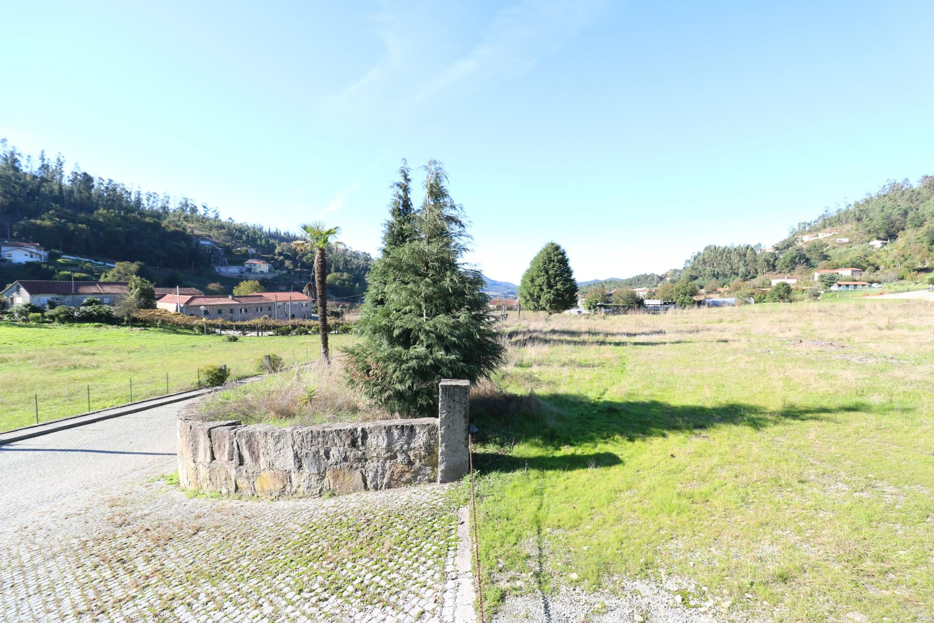 Terreno  Venda em Morreira e Trandeiras,Braga