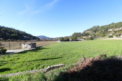 Terreno  Venda em Morreira e Trandeiras,Braga