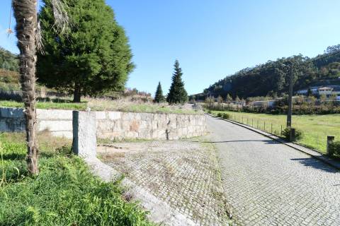 Terreno  Venda em Morreira e Trandeiras,Braga