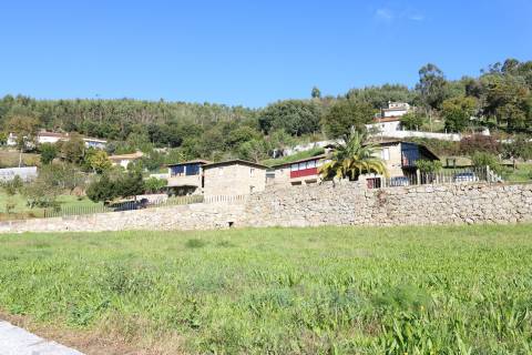 Terreno  Venda em Morreira e Trandeiras,Braga