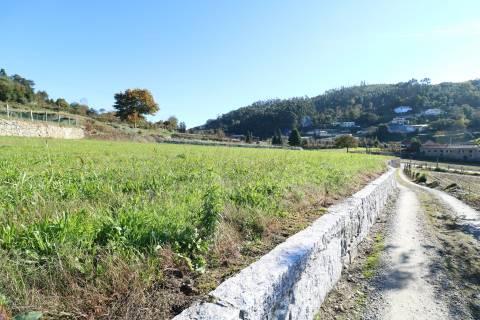 Terreno  Venda em Morreira e Trandeiras,Braga