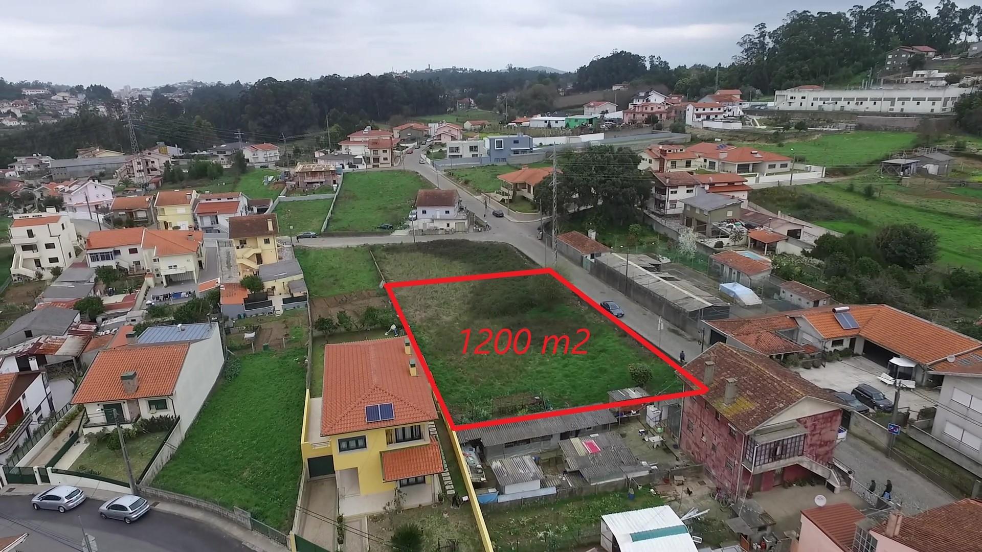 Terreno c/ 1200m2 para construção de moradia térrea