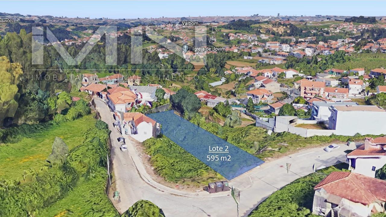 Lote de terreno c/ 595m2 para construção de moradia