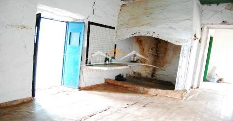 Moradia para Restaurar T3 Venda em Além da Ribeira e Pedreira,Tomar