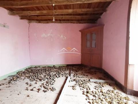 Moradia T3 Venda em Areias e Pias,Ferreira do Zêzere