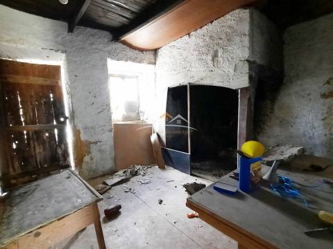 Moradia T3 Venda em Areias e Pias,Ferreira do Zêzere