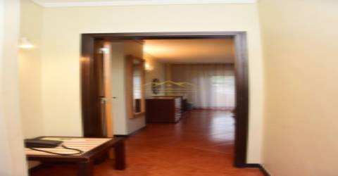 Apartamento em empreendimento turístico com todas as valências