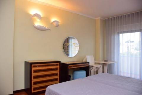 Apartamento em empreendimento turístico com todas as valências