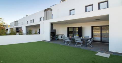 Villa Bonjour, Vista para o Mar,  Piscina e Jardim