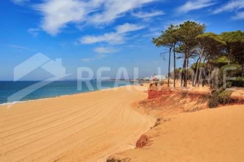 Moradia Isolada T4 Venda em Quarteira,Loulé