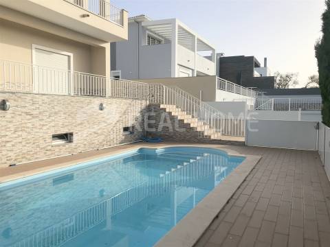 Moradia T3+1 Venda em Loulé (São Clemente),Loulé