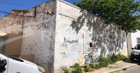 Moradia para Restaurar T4 Venda em Quarteira,Loulé