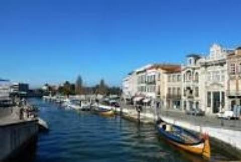 Apartamento T2 nas Barrocas